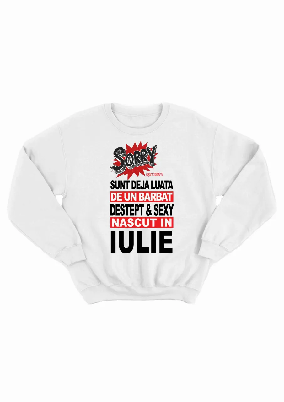 sunt deja luata Iulie white blouse.jpg